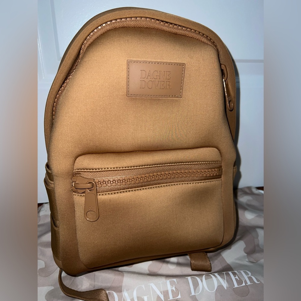dagne dover S dakota backpack in camel (original DD logo)